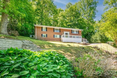 192 Long John Drive sold home in Long John Mt Estates, Hendersonville, NC
