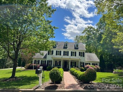 604 Holt Lane