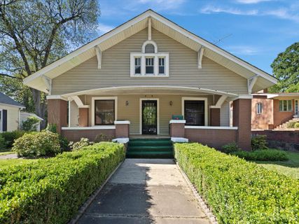 607 Franklin Street