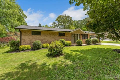 1660 26th Street sold home in Green Acres, Hickory, NC