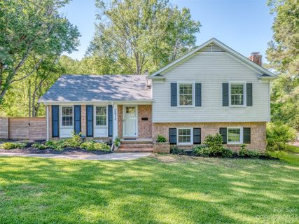 2819 Eastburn Road