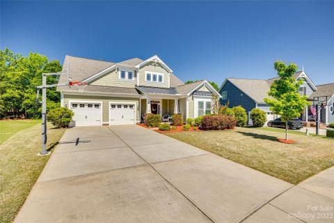 423 Harrier Crossing Circle