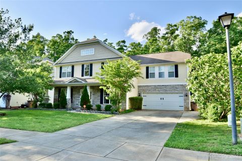 5011 Magna Lane