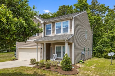 2405 Grinstead Court