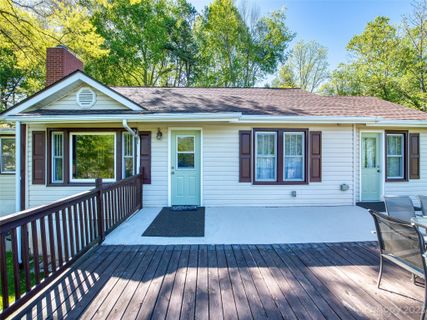 15 Carillon Court sold home in Hillside Terrace, Waynesville, NC