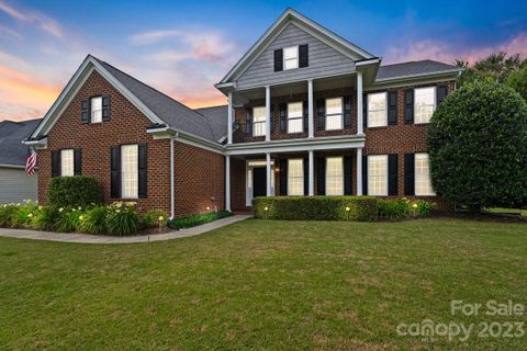 2216 Legacy Oak Drive