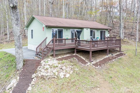 565 Mayapple Lane sold home in Wolf Laurel Heights, Mars Hill, NC