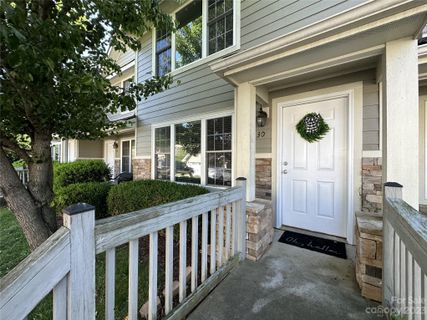 30 Rotunda Circle sold home in Scenic View Terrace, Asheville, NC