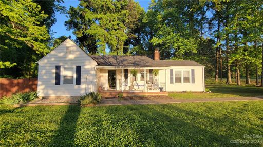 7800 Robinson Church Road sold home in Hickory Acres, Charlotte, NC