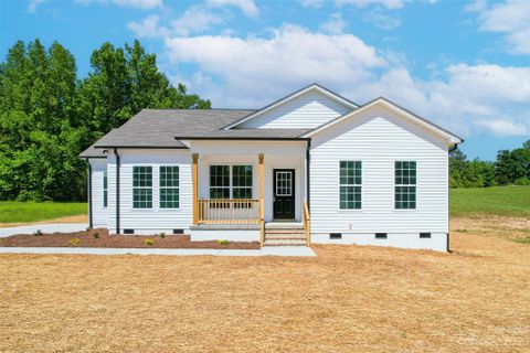 915 Mcrae Avenue sold home in Morgan Estates, Wadesboro, NC