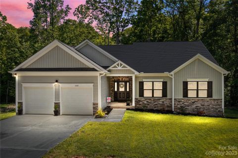 160 Holly Springs Loop sold home in Windstone Crossing, Troutman, NC