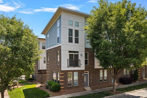 939 Warren Burgess Lane