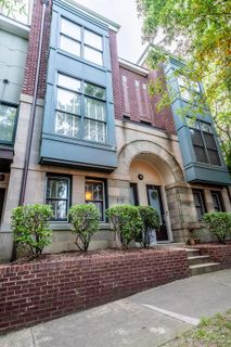610 E 10th Street