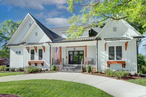 2400 Kingsbury Drive