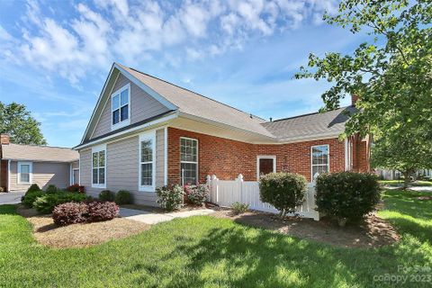 8152 Sultana Circle sold home in Trellis Pointe, Charlotte, NC