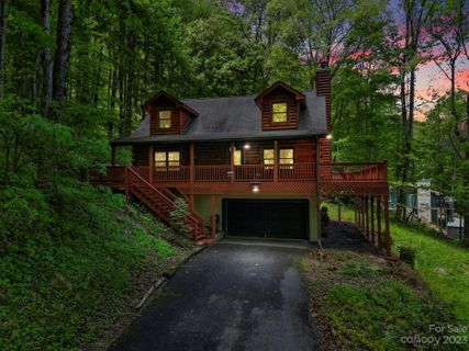 128 Staymon Road sold home in Apple Creek Acres, Waynesville, NC