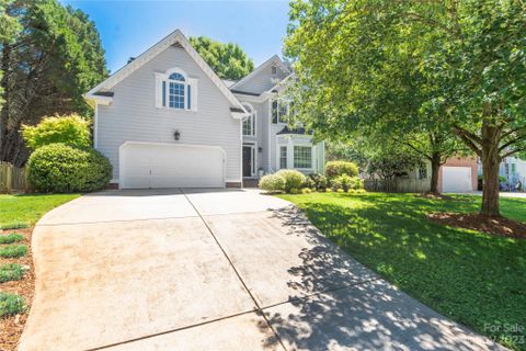 8805 Briarstone Lane