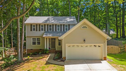 3707 Peakwood Court