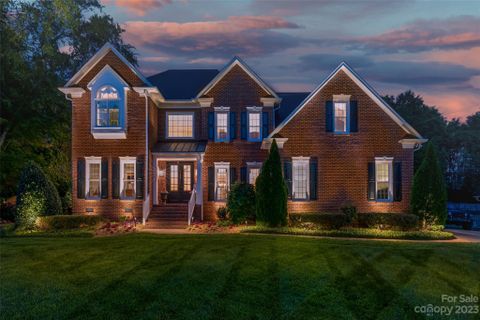 10601 Megwood Drive sold home in Berwick, Charlotte, NC