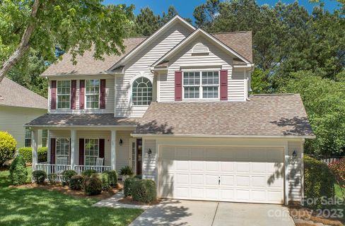 9709 Autumn Applause Drive sold home in Blakeney Heath - Fieldstone, Charlotte, NC