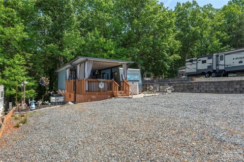 121 Badin View 806