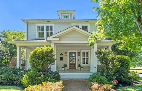 200 Circle Avenue