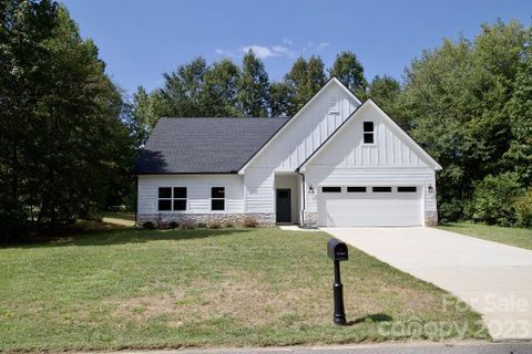 738 St Andrews Road
