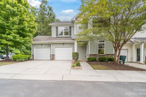 3029 Hibiscus Circle
