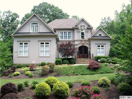 1328 Astoria Parkway
