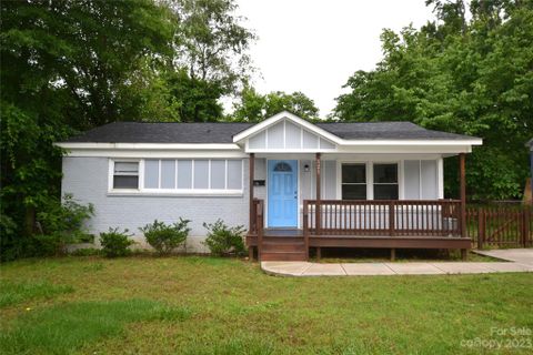 521 Sinclair Street sold home in Westmont, Charlotte, NC