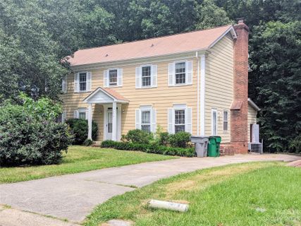 7206 Canyon Drive sold home in Sugar Springs, Charlotte, NC