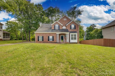 4033 Bamborough Drive sold home in Keswick, Fort Mill, SC