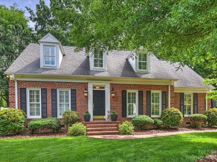 5432 Kincross Lane