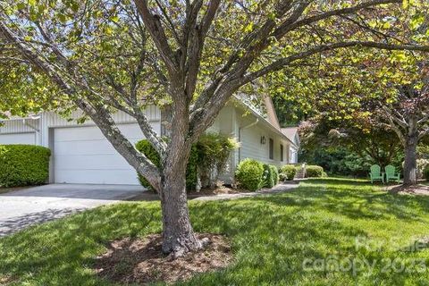 112 Cloverleaf Lane