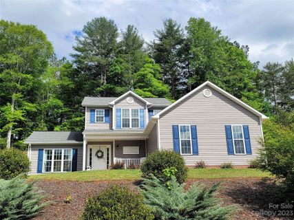 260 Forest Glen Way sold home in River Glen, Morganton, NC