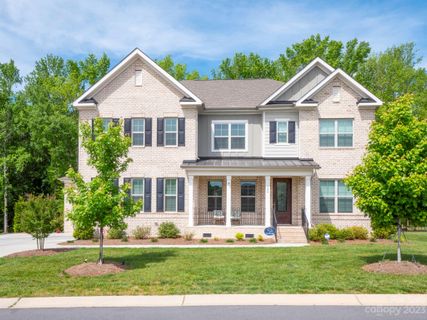 104 Crawley Court sold home in Highclere, Waxhaw, NC