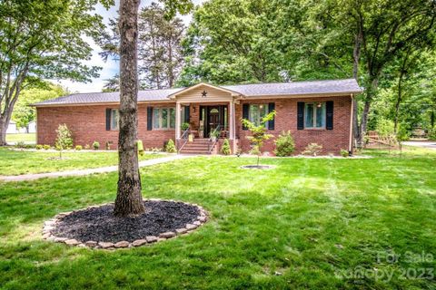 Previously sold for $405,000