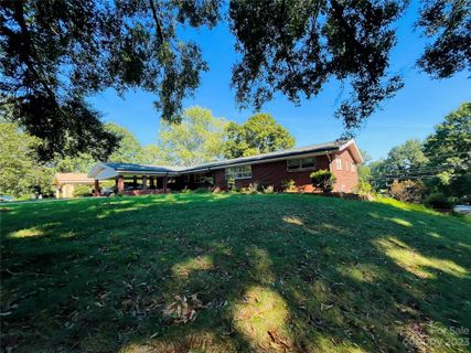 26 33rd Avenue sold home in W L MITCHELL ESTATE, Hickory, NC