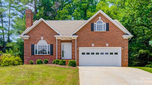 3535 4th Street Boulevard sold home in Northmoor, Hickory, NC