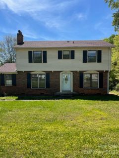 7328 Meadowdale Lane