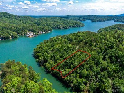 9999 Holmstead Drive 8 sold home in Blue Heron Point, Lake Lure, NC