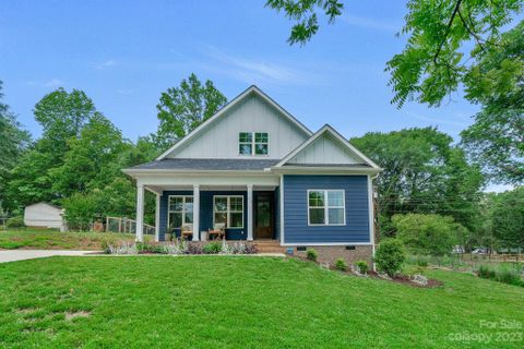 215 9th Street sold home in Riverside Drive, Belmont, NC