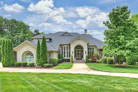 138 Yacht Road