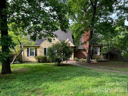 2131 Chambwood Drive