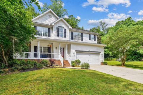 113 Thatcher Place