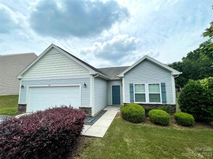615 Smokehouse Lane