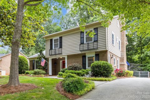 2412 Ramblewood Lane