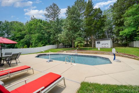 1732 Lillywood Lane