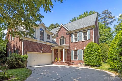 1225 Holly Ridge Drive