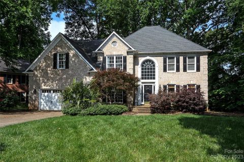8911 Shorehaven Court